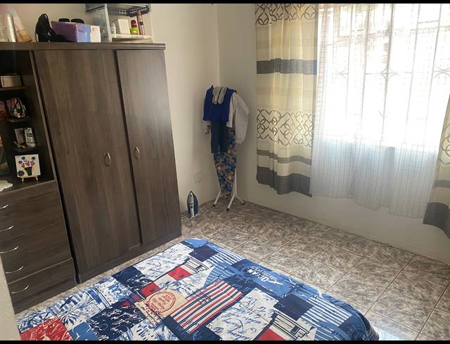 6 BEDROOM COMPOUND FOR SALE IN NORTHDALE